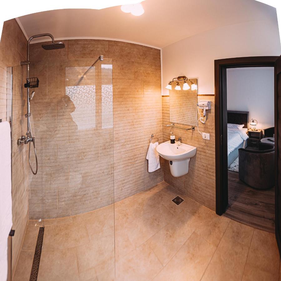 Motel Piatra Corbului 비카즈 외부 사진