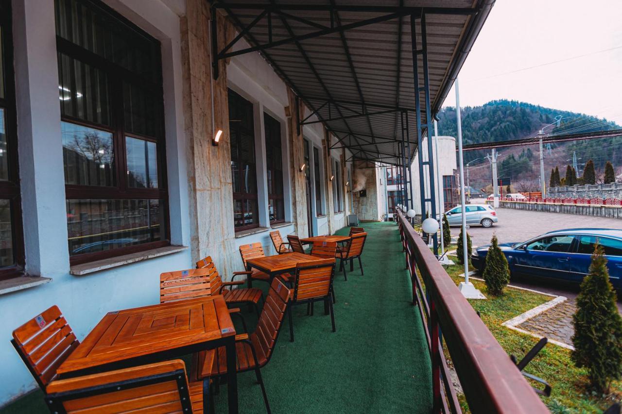 Motel Piatra Corbului 비카즈 외부 사진