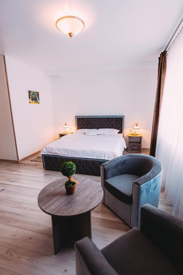 Motel Piatra Corbului 비카즈 외부 사진